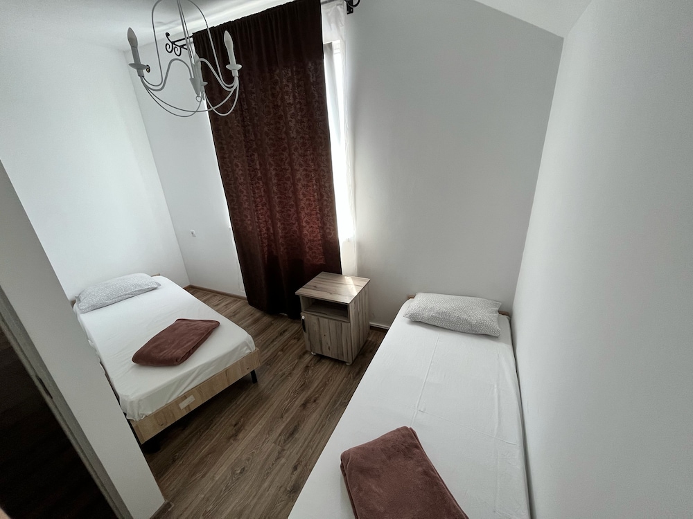 Villa, 5 Bedrooms photo 2