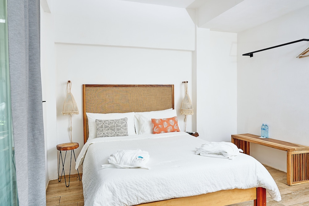 Deluxe Triple Room, Sea View photo 3