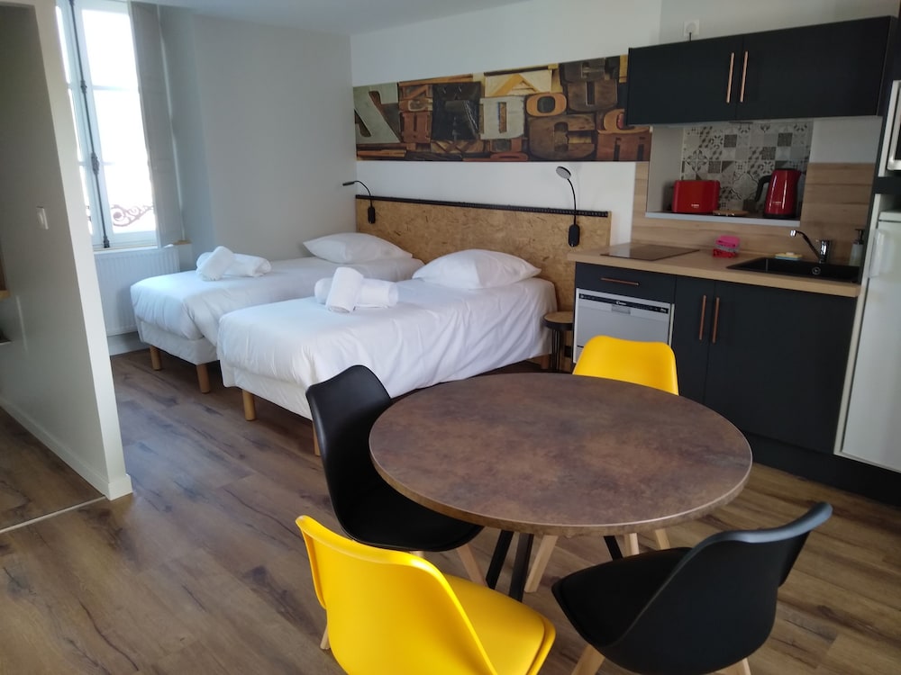 Apartment, Ensuite, City View (Appart Sup 4 pers) photo 3
