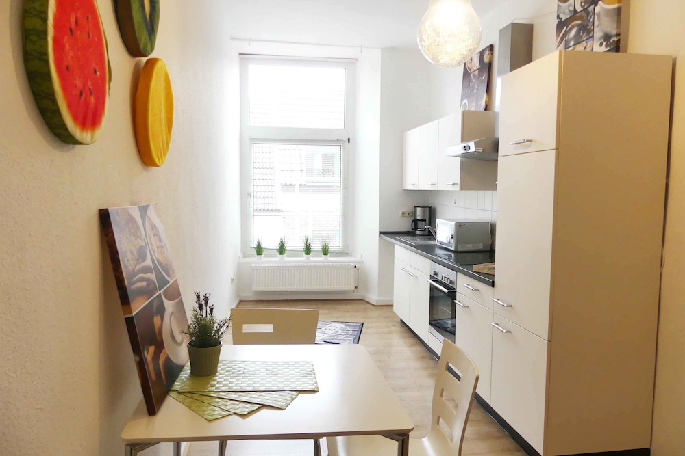 Apartment photo 2