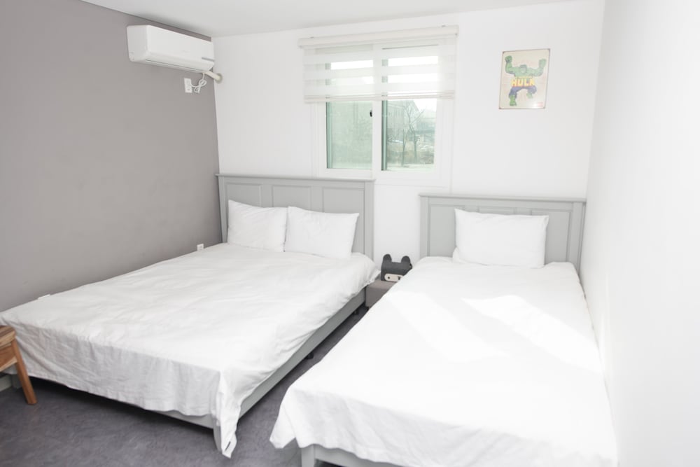 Basic Triple Room photo 1
