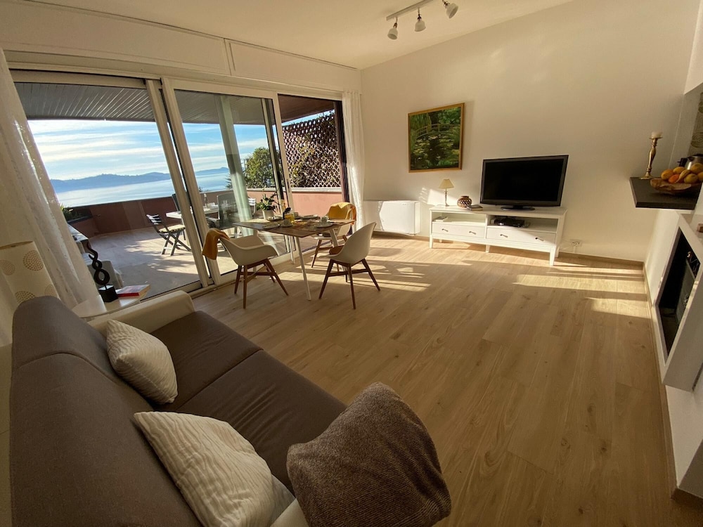 Apartment photo 1