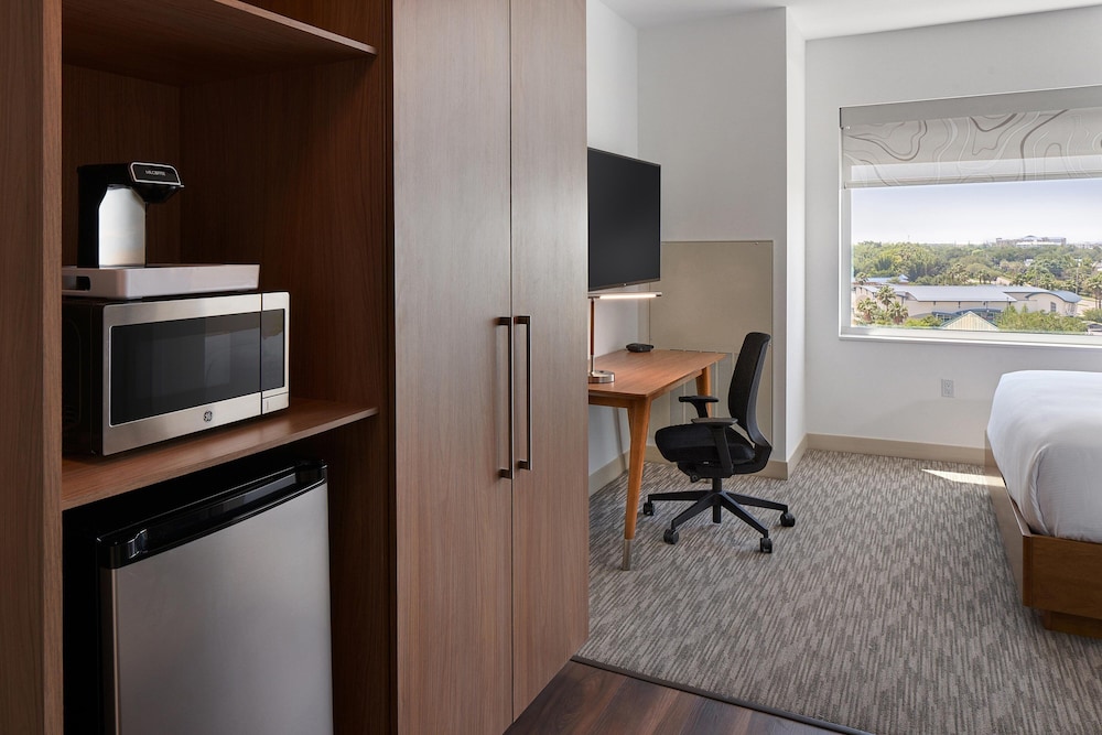 Available room