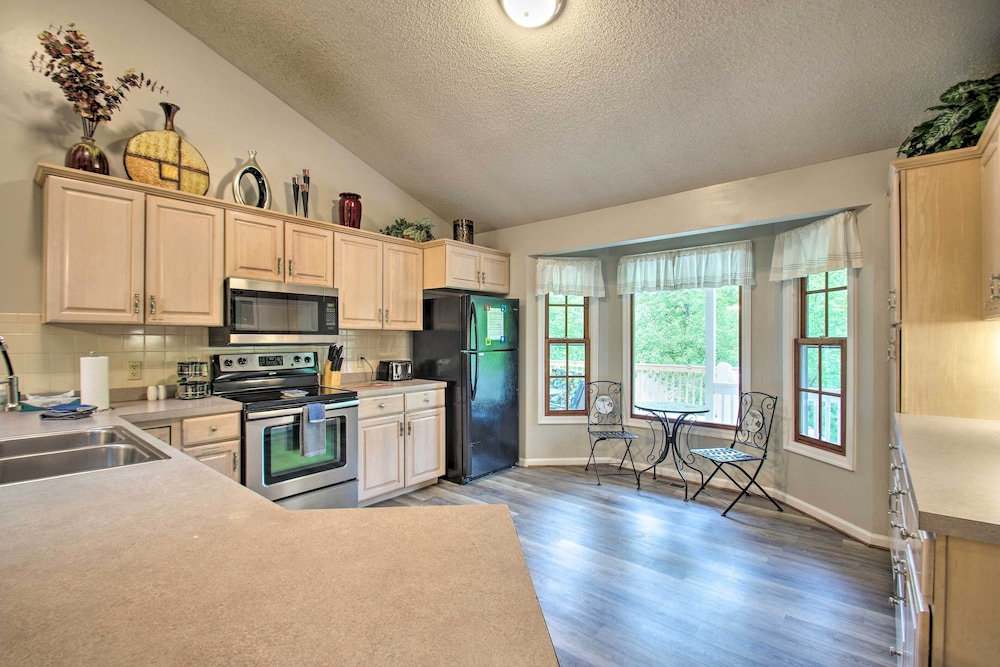 House (Multiple Bedrooms) photo 2