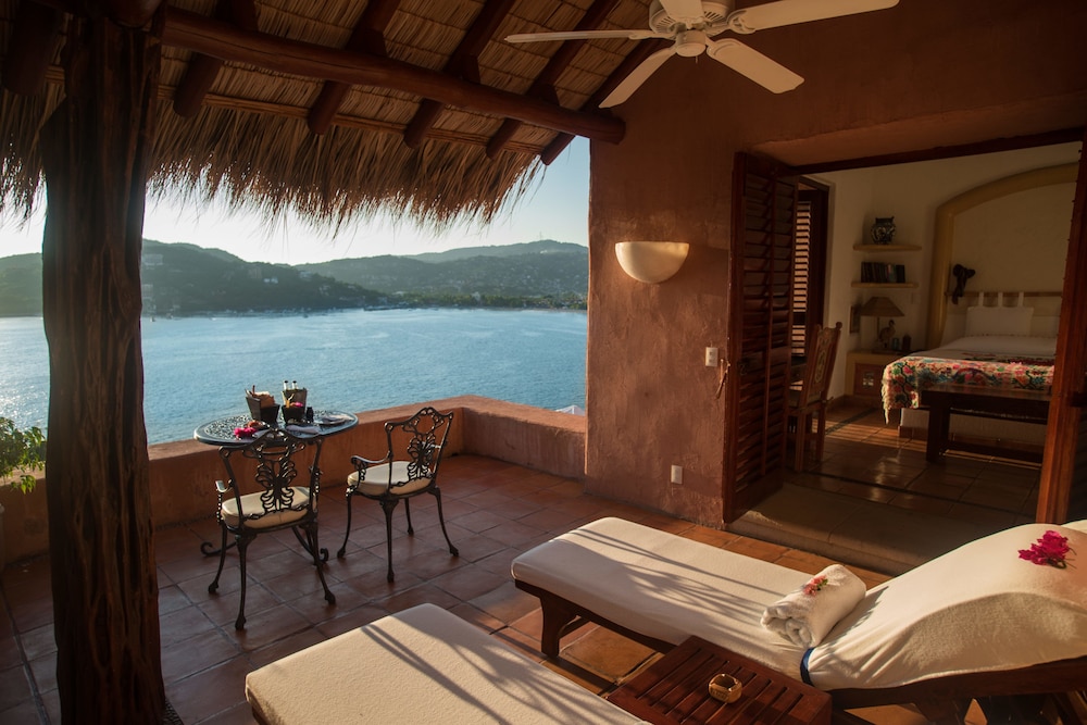 Oceanfront Terrace Suite - Photo 5