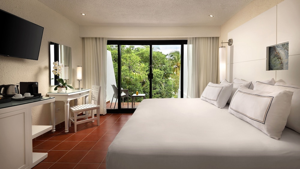 The Level Family Junior Suite