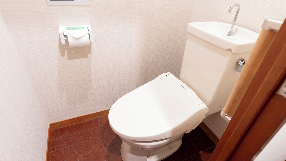 Superior Japanese Style 4-pax without bath,Non-Smoking photo 2