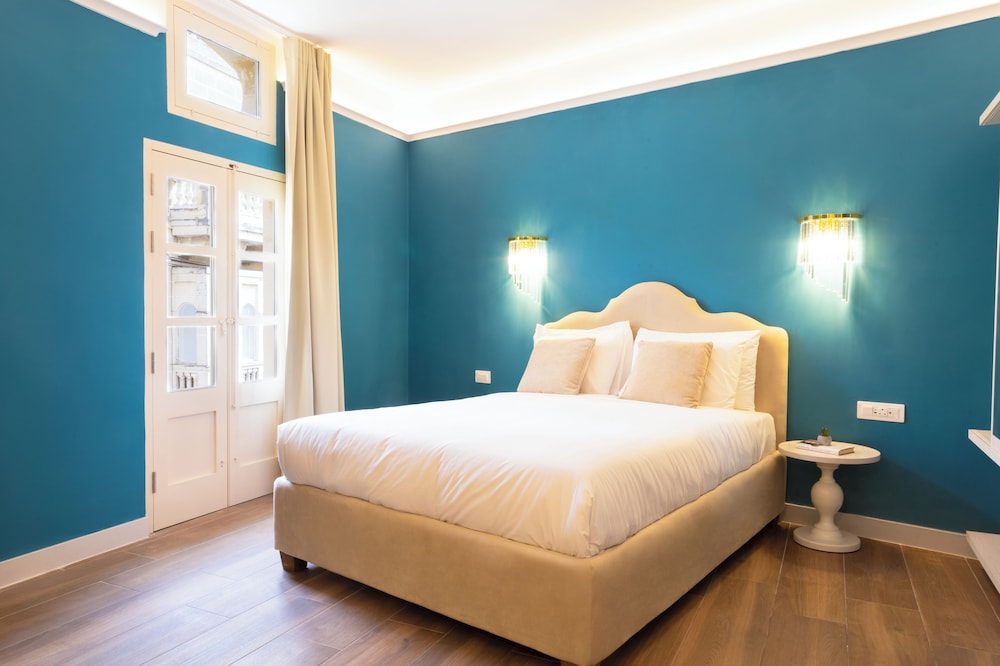 Family Double Room, Balcony, City View