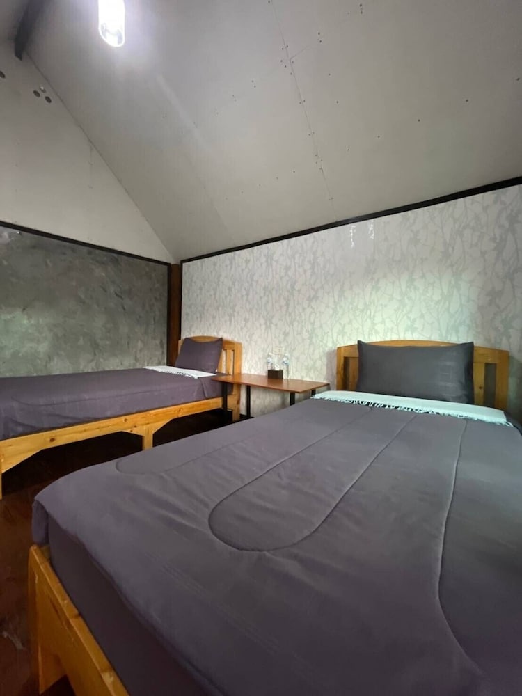 Standard Bungalow, 2 Twin Beds, Hill View photo 1