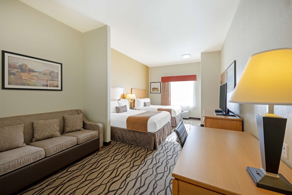 Suite, 2 Queen Beds, Accessible, Non Smoking photo 2