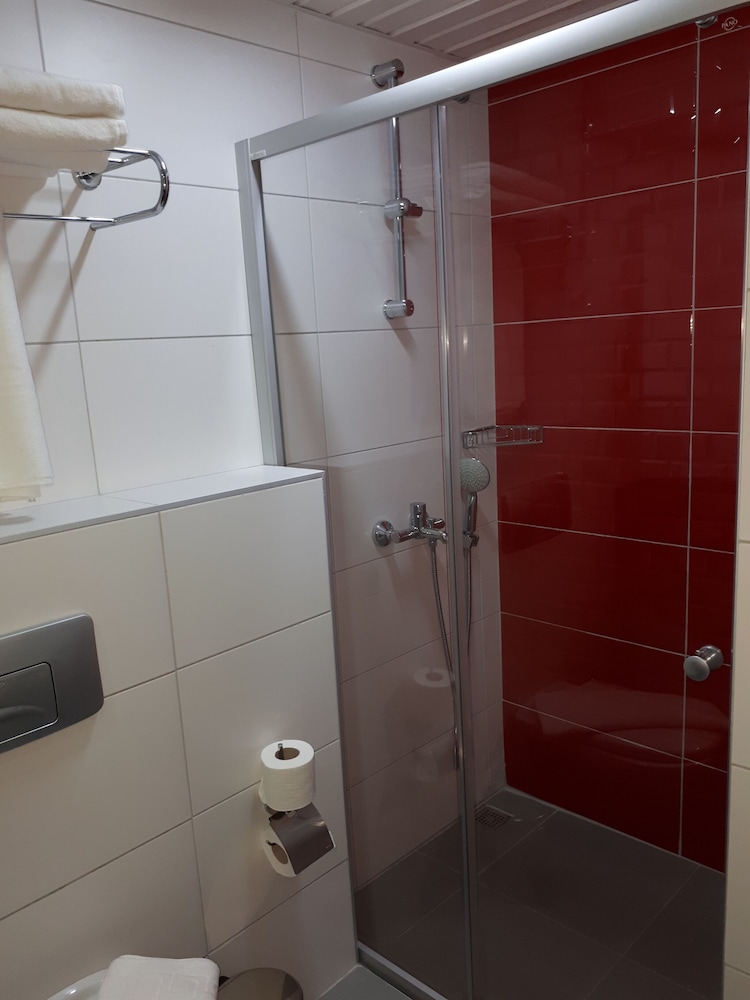 Standard Room - Photo 13