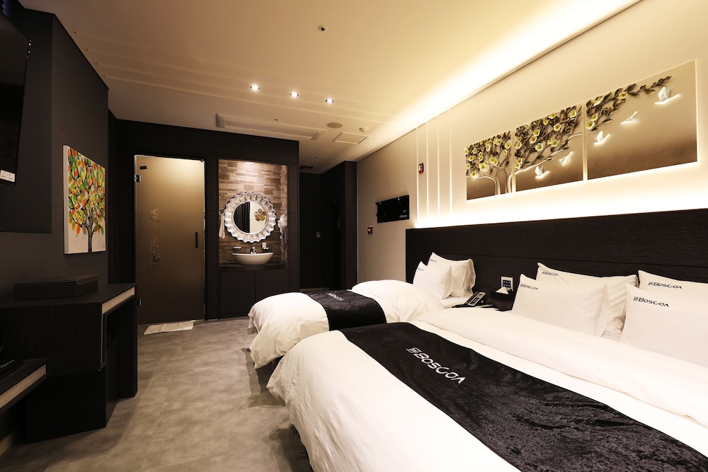 Deluxe Twin Room (No Breakfast) - Photo 7