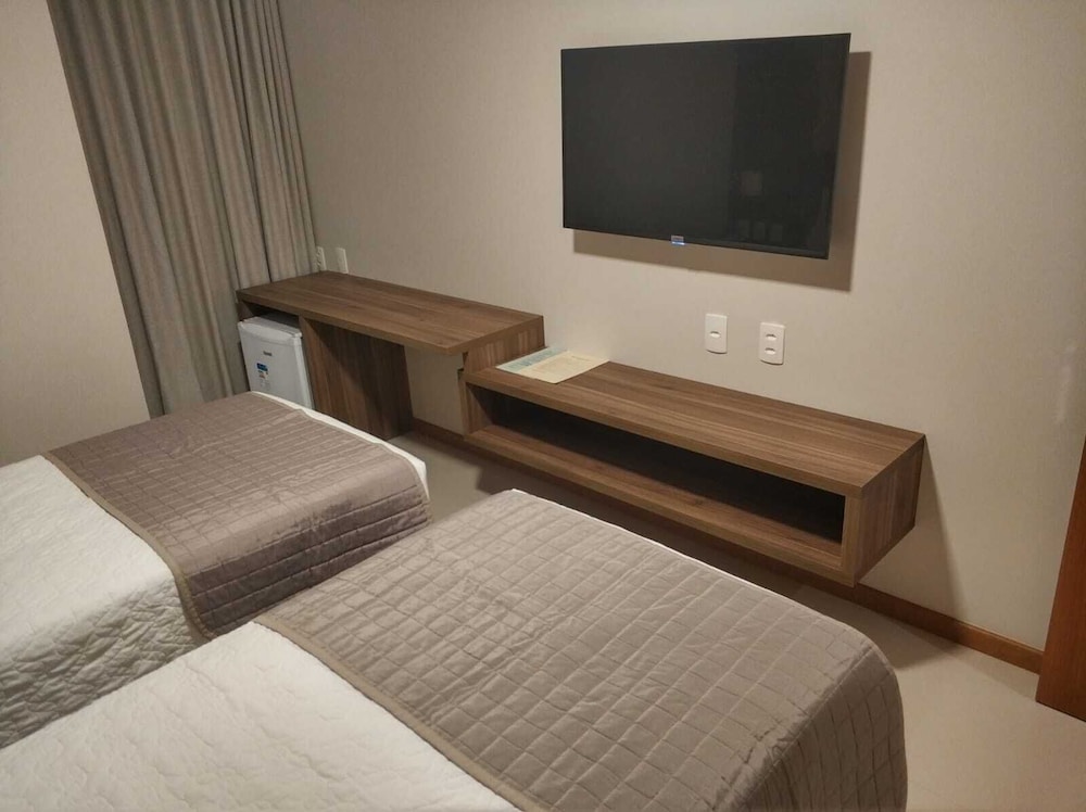 Executive Twin Room - Photo 6