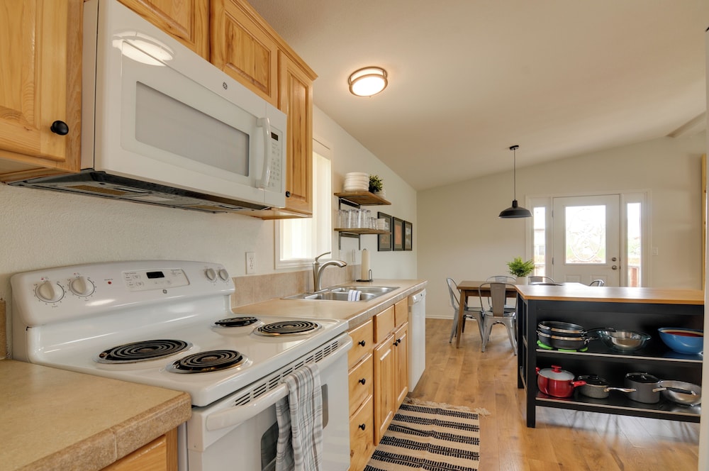 House (2 Bedrooms) photo 3