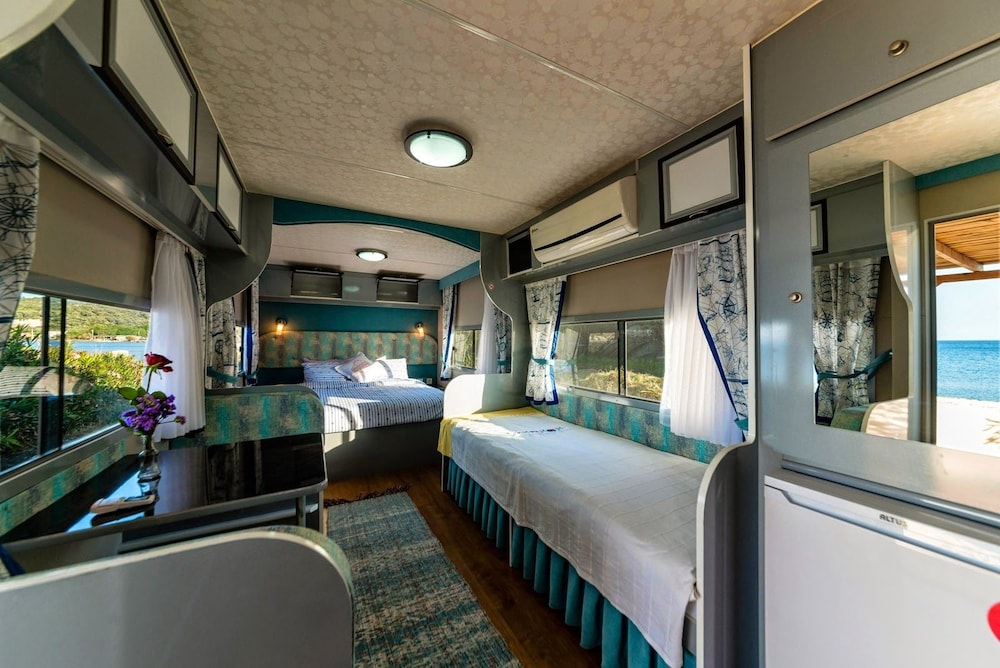Panoramic Mobile Home, 1 Bedroom, Patio, Sea View photo 3