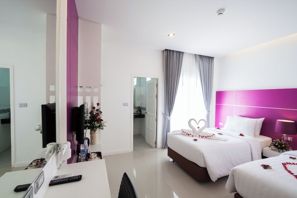 Superior Double or Twin Room - Photo 16