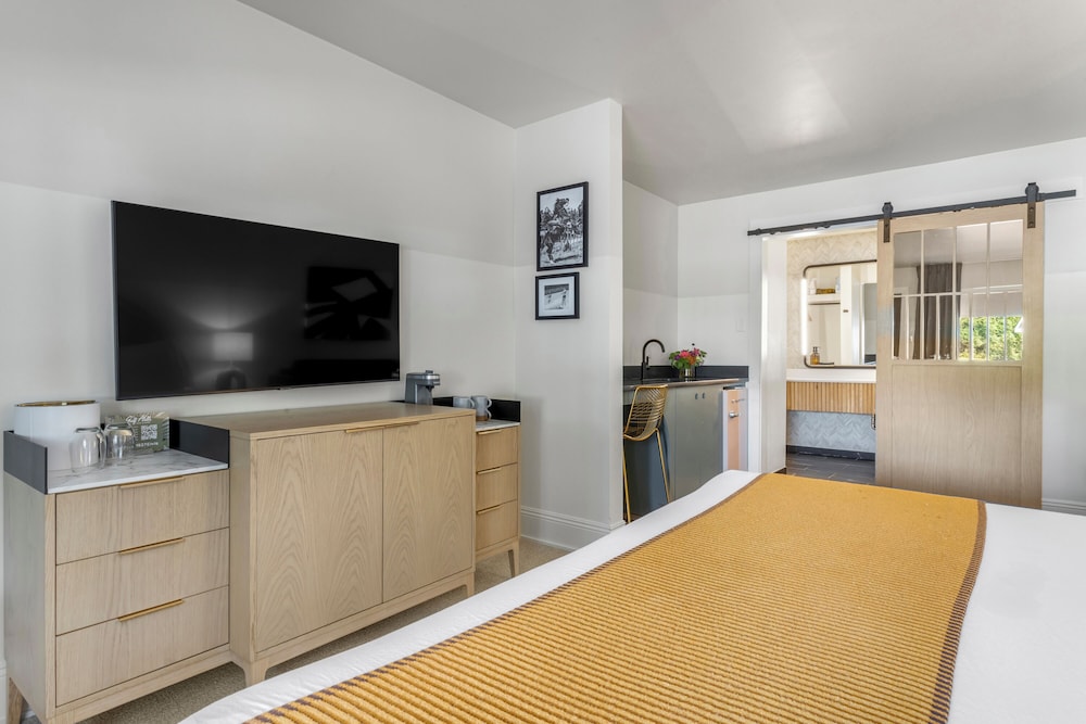 King Kitchenette (Bunk Beds) photo 1