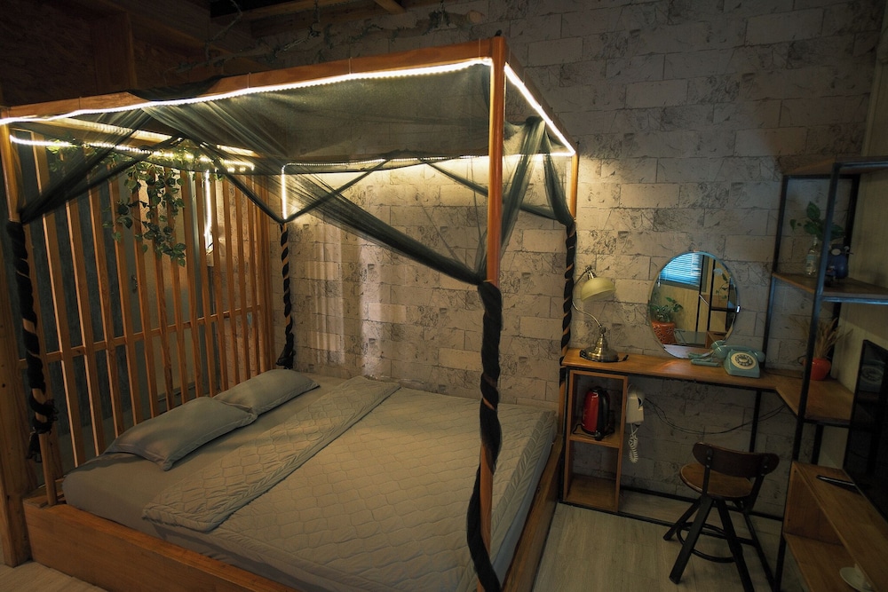 Superior Room, 1 Queen Bed