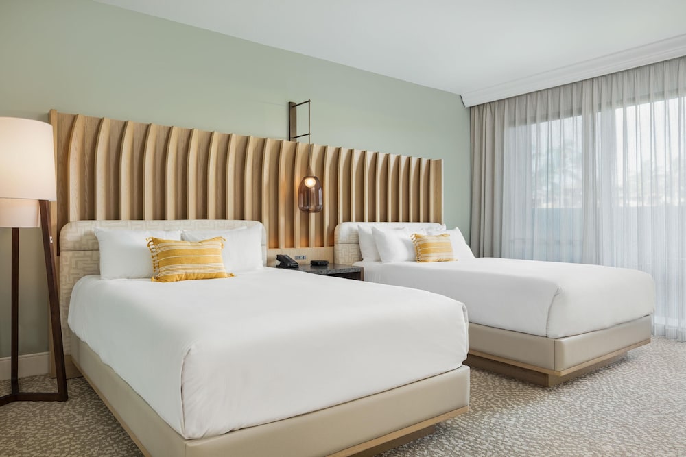 Room, 2 Queen Beds, Resort View
