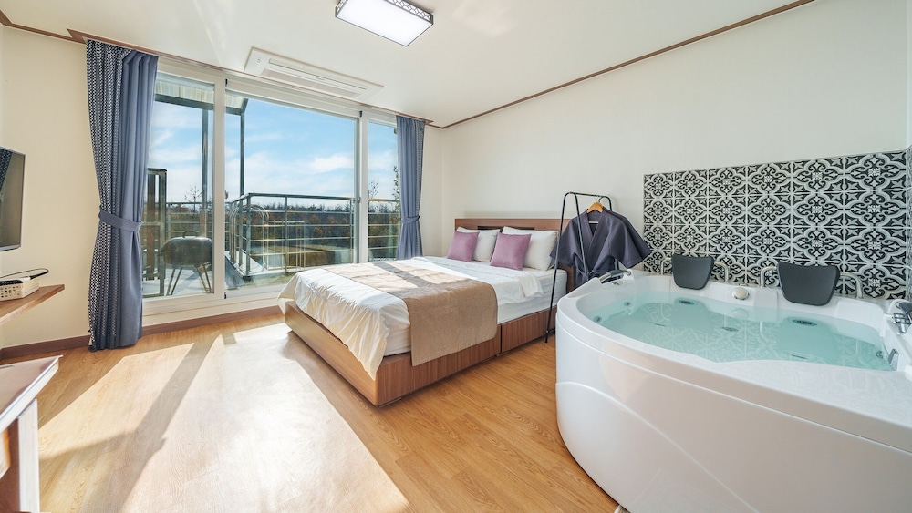 Basic Room, 1 Bedroom (bongwan 305ho)