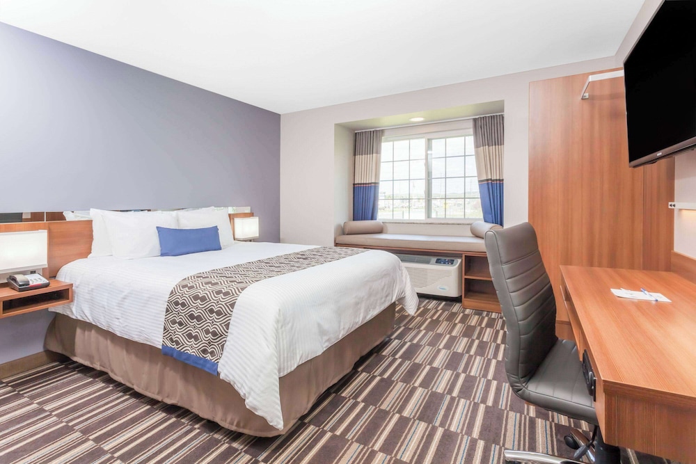 Room, 1 Queen Bed, Non Smoking (Efficiency)