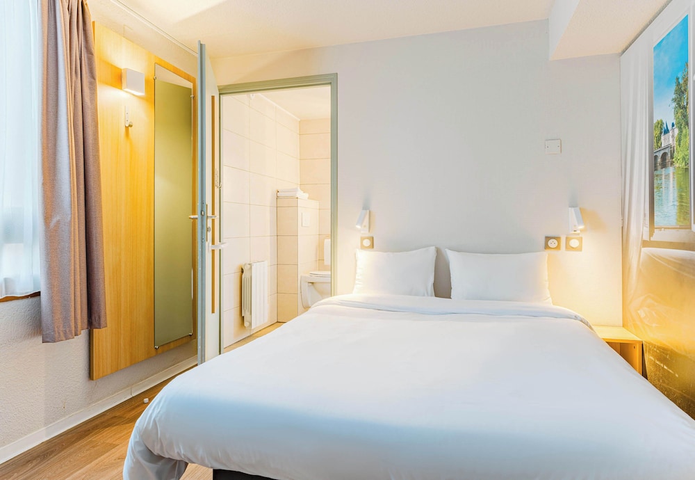 Double Room, Mobility Accessible, Non Smoking photo 3