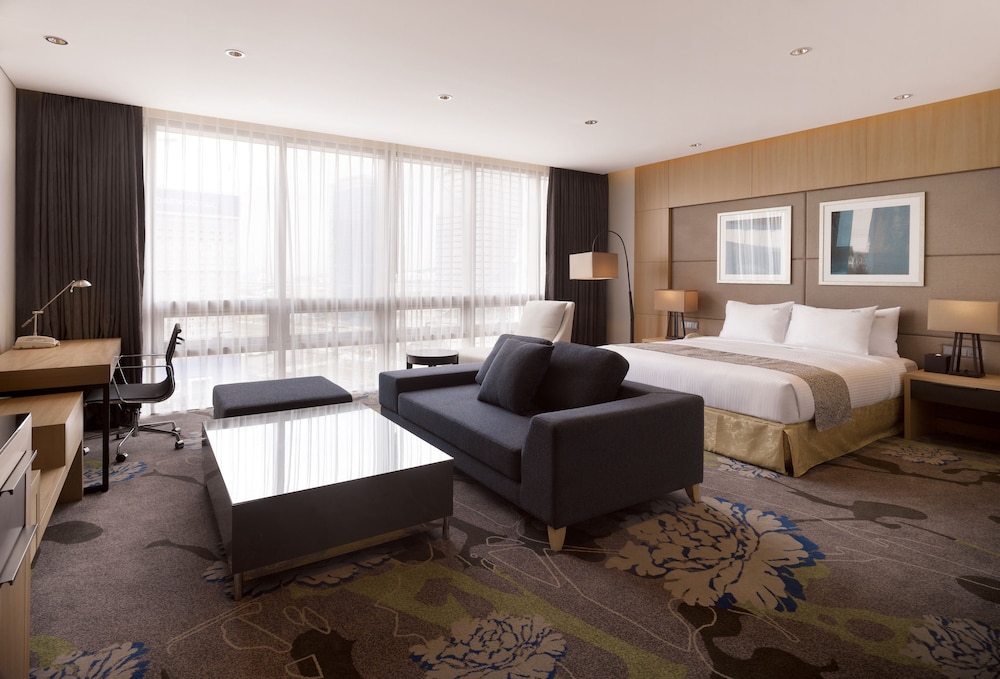 Suite, 1 King Bed