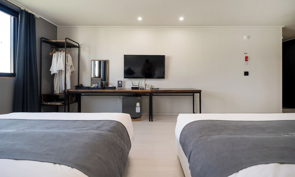 [Exclusive Special Offer] Deluxe Twin Room - Photo 6
