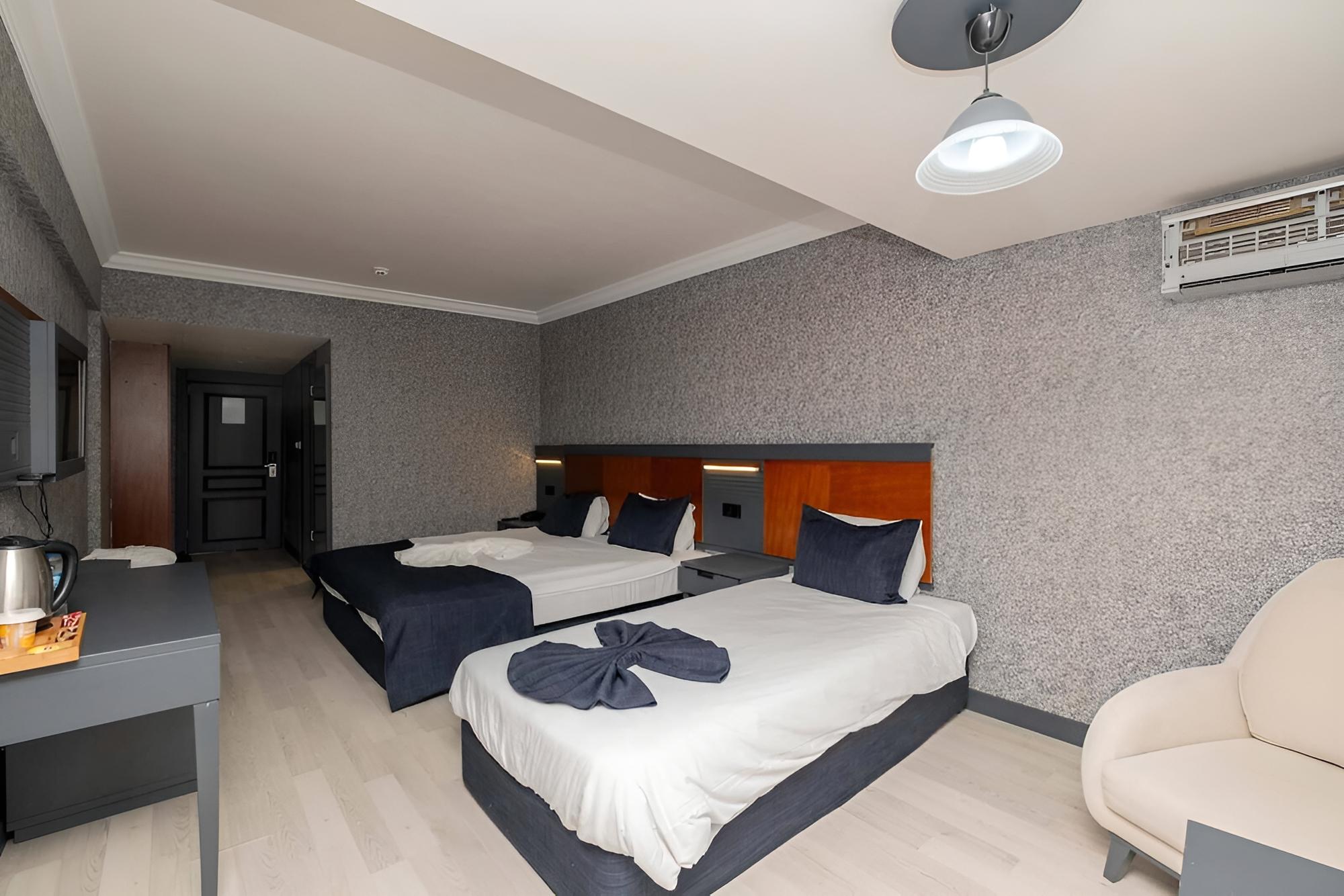 Standard Room photo 2