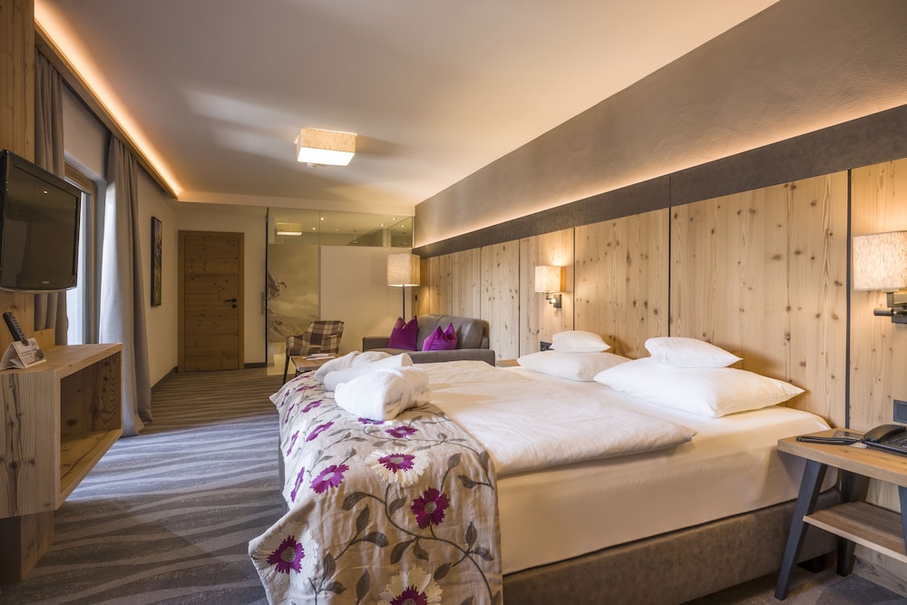 Junior Studio Suite
