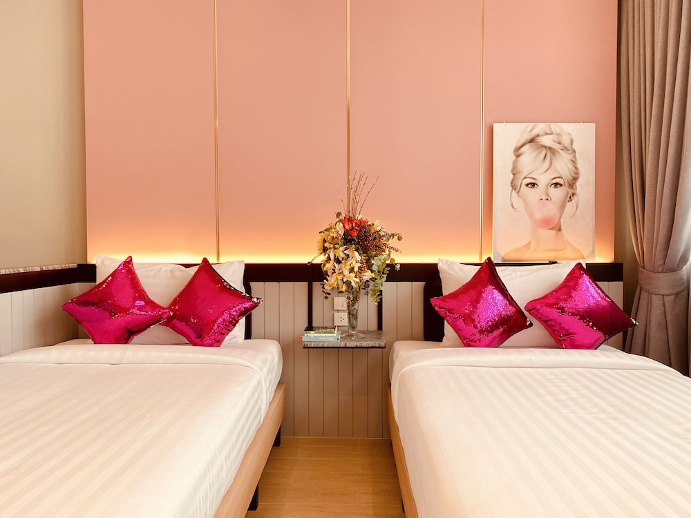 Deluxe Twin Room photo 3