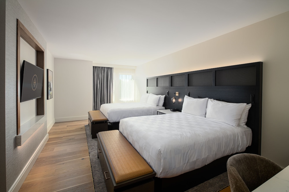 Deluxe Double Room, 2 Queen Beds - Photo 1