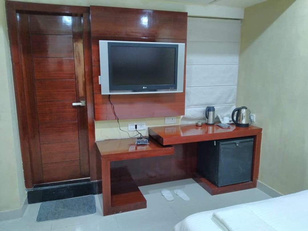 Deluxe Room - Photo 2