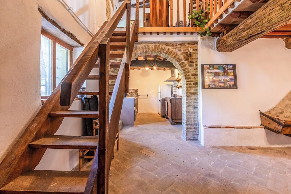 Apartment, 5 Bedrooms, Terrace, Mountain View photo 3