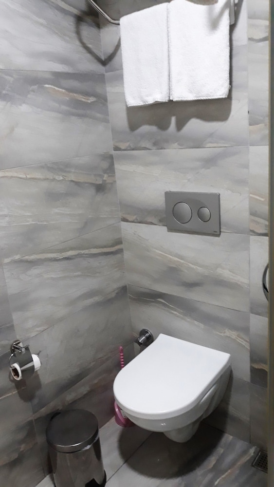 Standard Double Room, 1 Double Bed, Smoking, City View photo 2