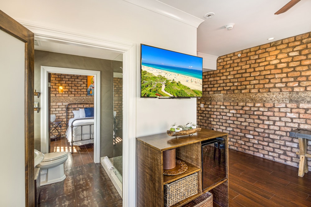 Cavalier Ocean View Suite - Photo 6