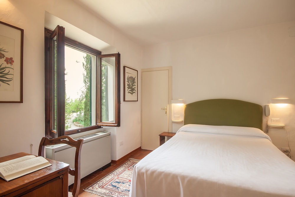 Economy Double Room Single Use photo 3