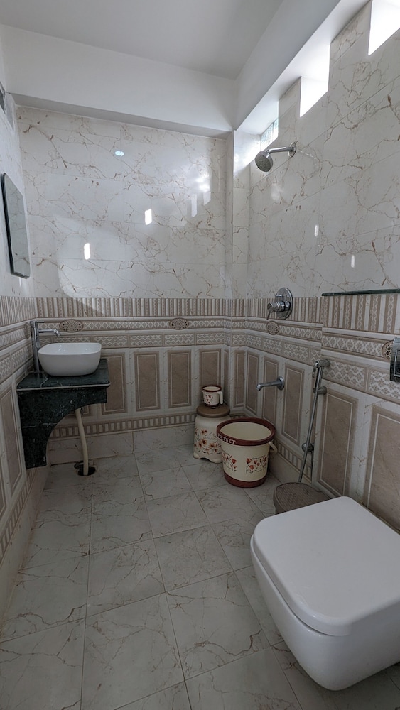 Executive Room - Photo 2