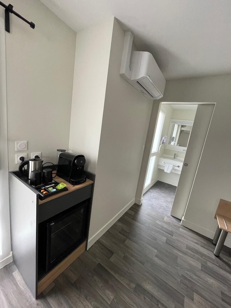 Premium Room, 1 Queen Bed photo 3