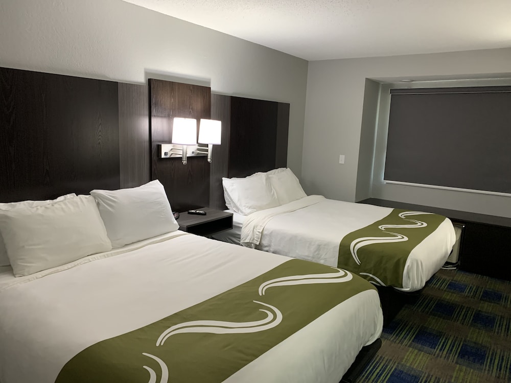 Standard Room, 2 Queen Beds, Non Smoking - Photo 14