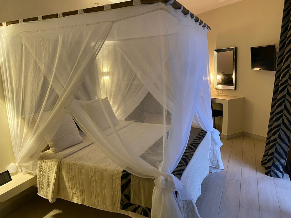 Family Room, 1 Queen Bed with Sofa bed