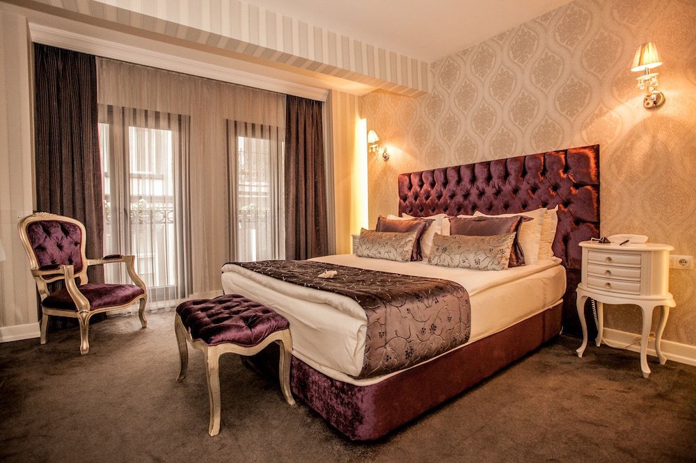 Deluxe Room (Large) photo 1