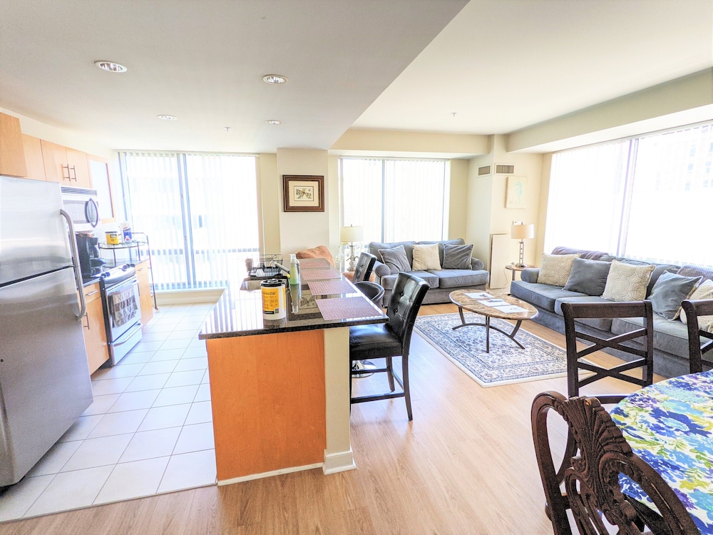 City Apartment, 2 Bedrooms photo 1