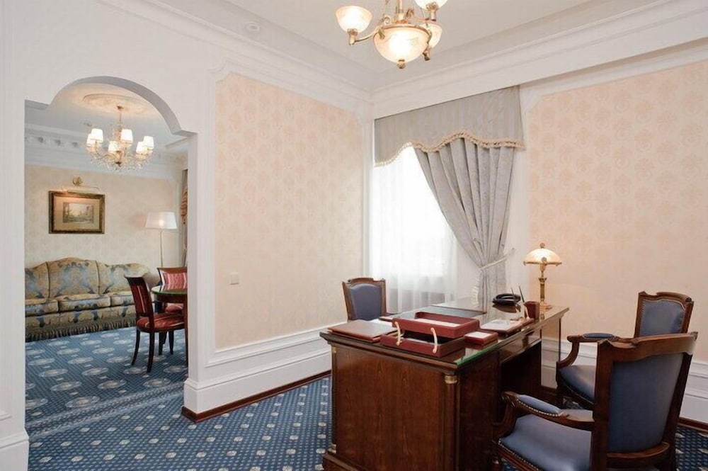 Superior Suite photo 2