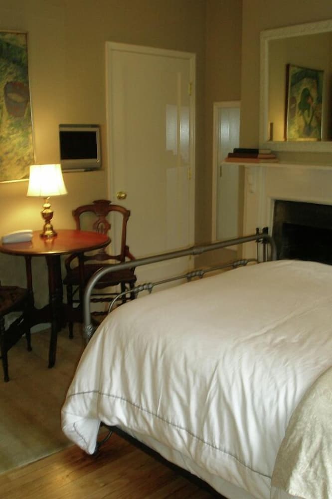 India Room photo 3