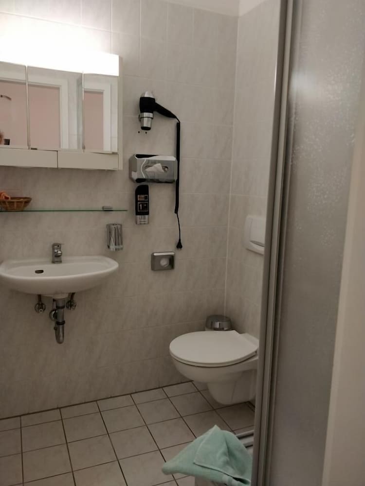 Standard Single Room photo 2
