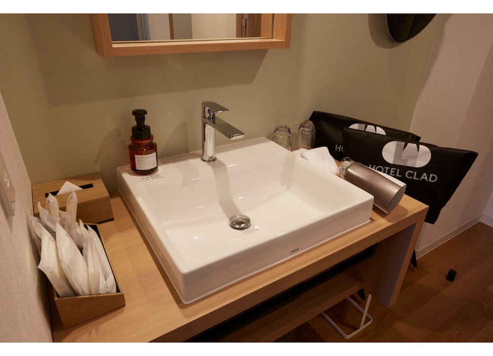 Twin Room, Non Smoking - Photo 6