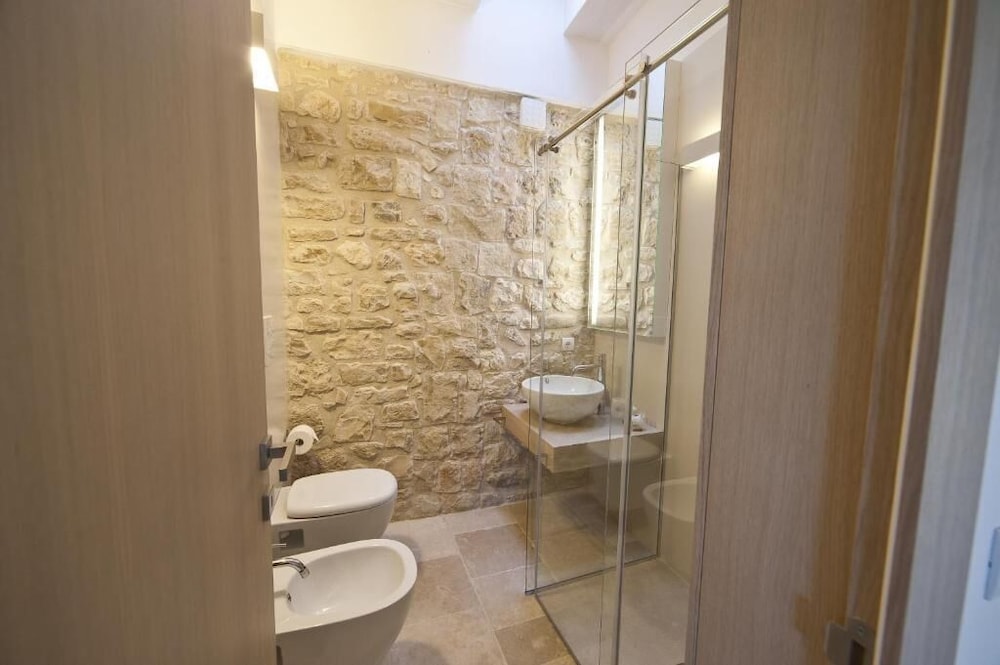 Double Room, Sea View - Photo 3