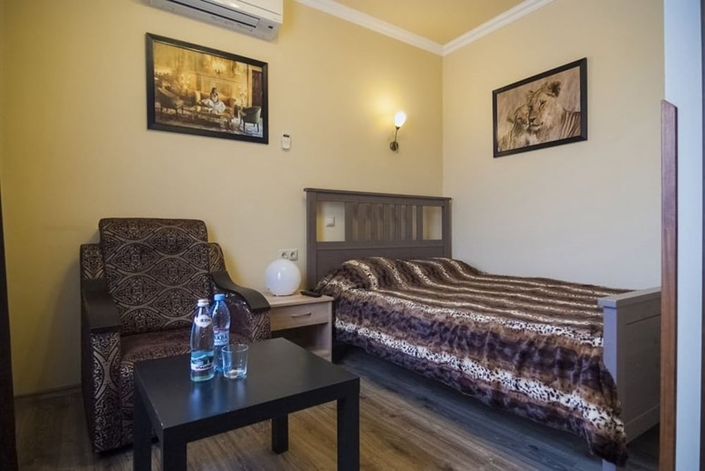 Single Room, Non Smoking photo 1