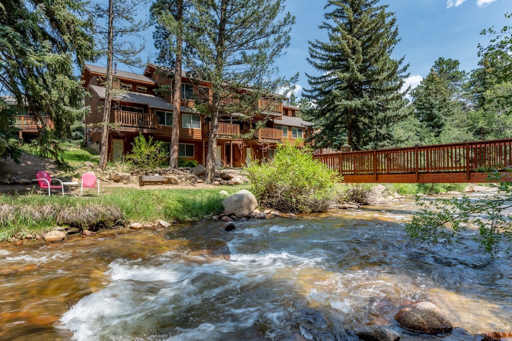 Signature Condo, Jetted Tub, River View